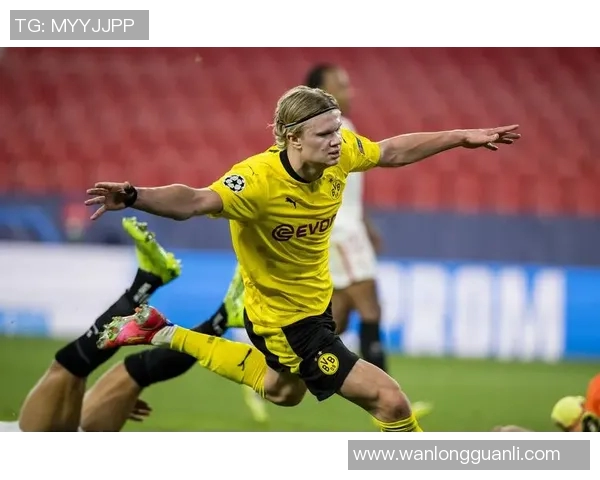 描绘足球天才哈兰德的精彩瞬间与独特魅力