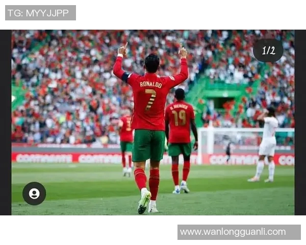 足球明星感人瞬间大集合泪水与荣耀交织的背后故事视频分享